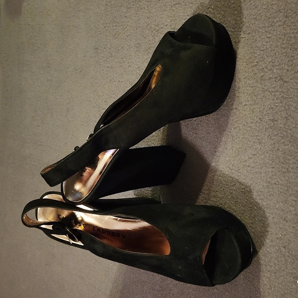 💙CHINESE LAUNDRY HEELS